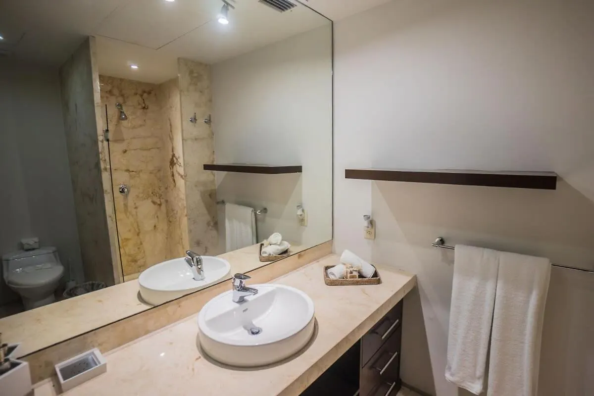 Magia Apartments, Resort-Style, Prime Location With Ocean Views! Playa del Carmen 0*,
