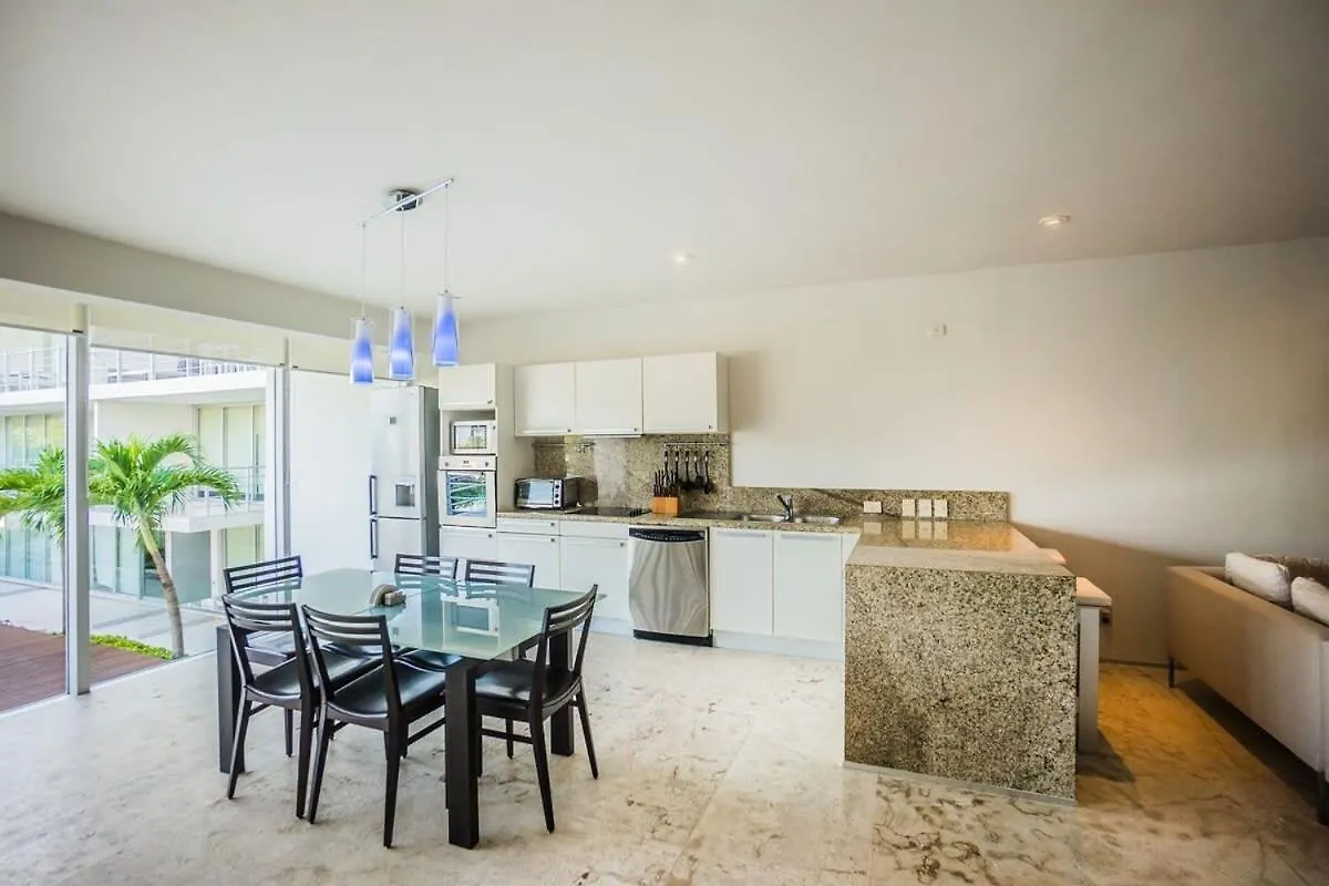 Magia Apartments, Resort-Style, Prime Location With Ocean Views! Playa del Carmen
