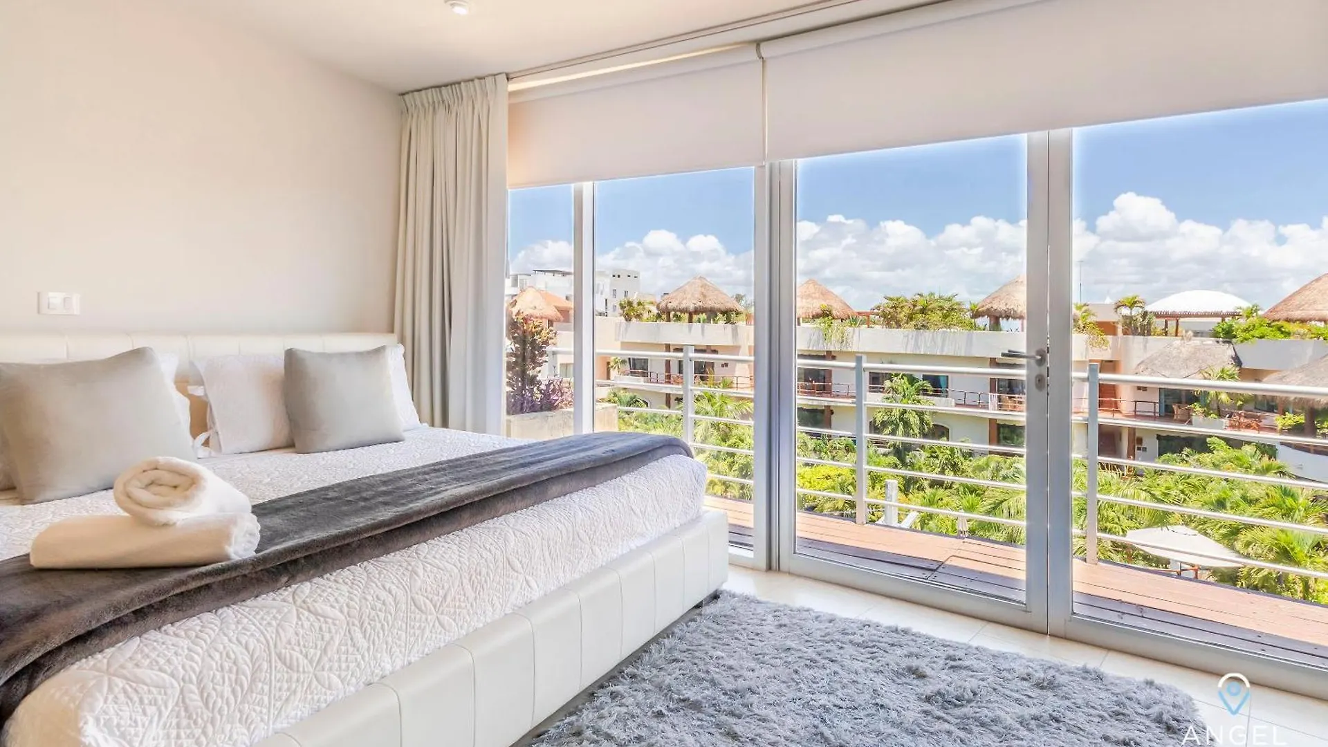 Magia Apartments, Resort-Style, Prime Location With Ocean Views! Playa del Carmen