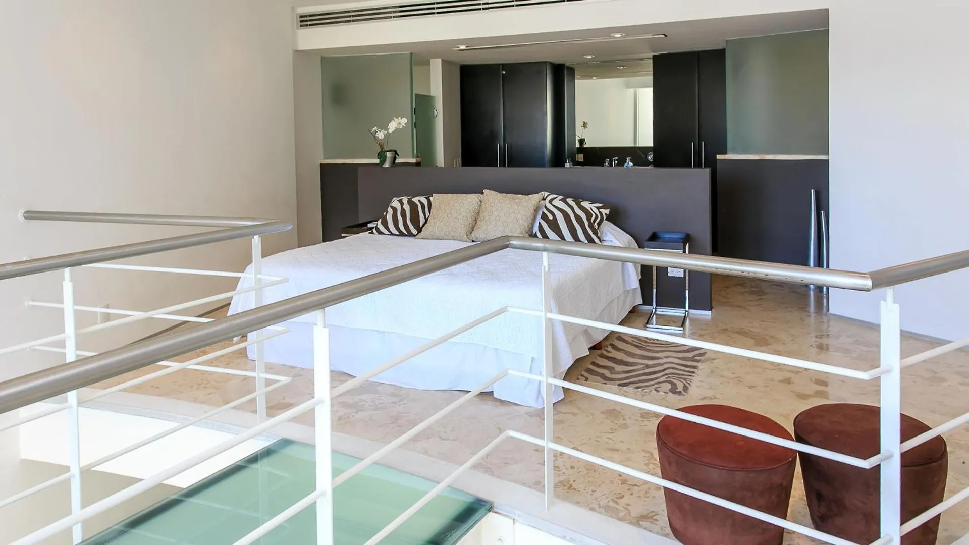 Magia Apartments, Resort-Style, Prime Location With Ocean Views! Playa del Carmen Holiday home