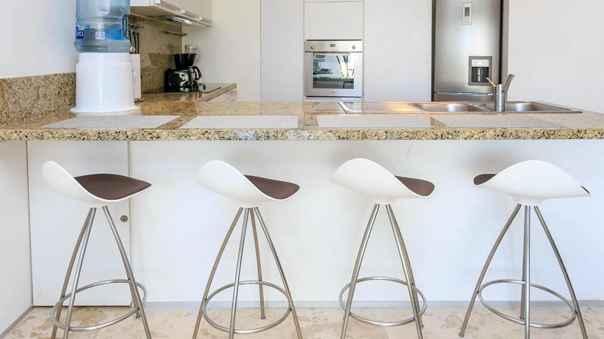 Magia Apartments, Resort-Style, Prime Location With Ocean Views! Playa del Carmen